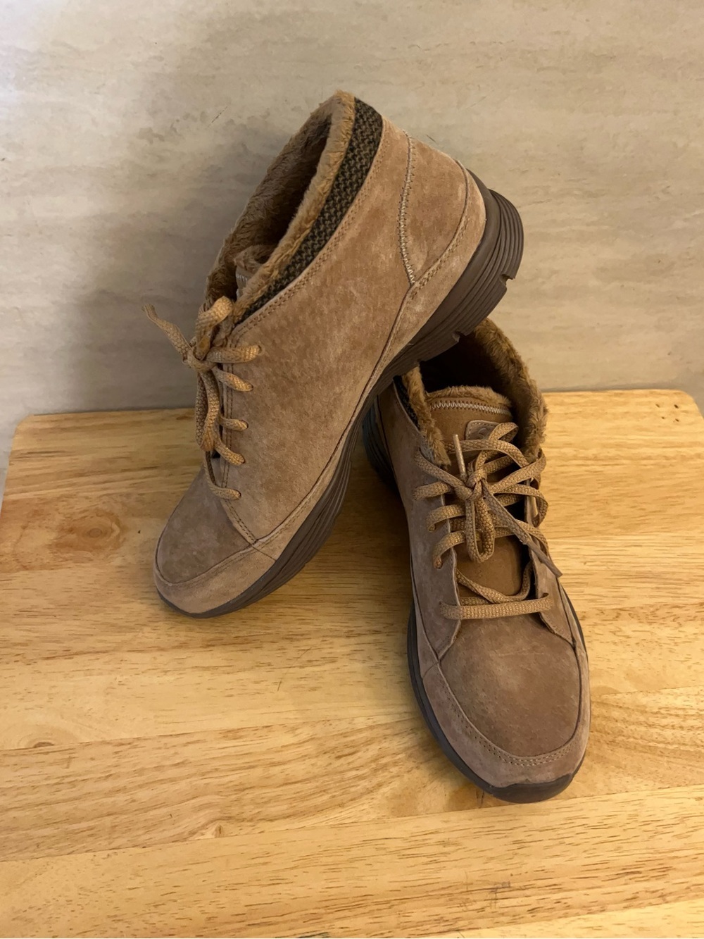 Skechers Seager Hi - Women's Tan Lace-Up Boots